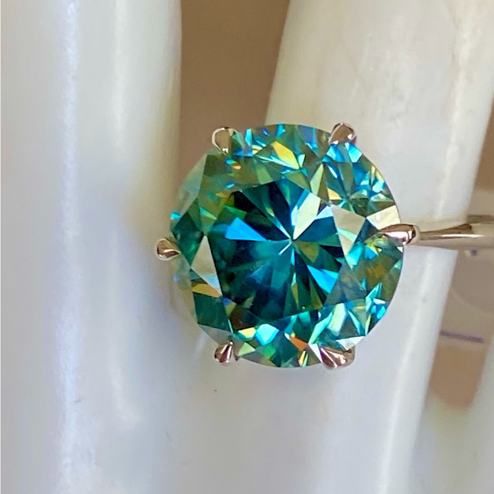 💥 Fabulous 14 CTs 💥 Bluish Diamond Solitaire ring 💥 - Picture 3 of 16